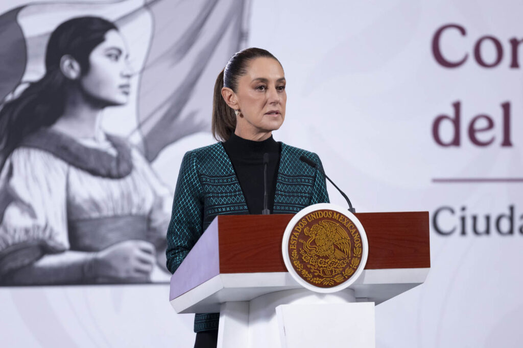 2025-11-04_Conferencia_de_prensa_matutina_-_Palacio_Nacional_01_GM