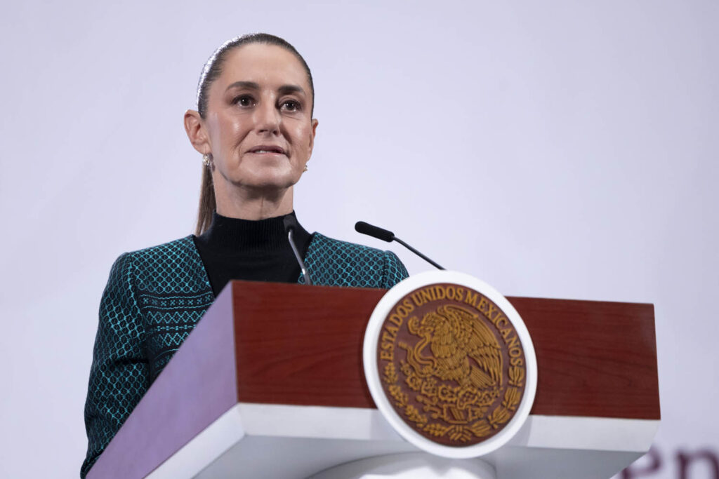 2025-11-04_Conferencia_de_prensa_matutina_-_Palacio_Nacional_16_GM