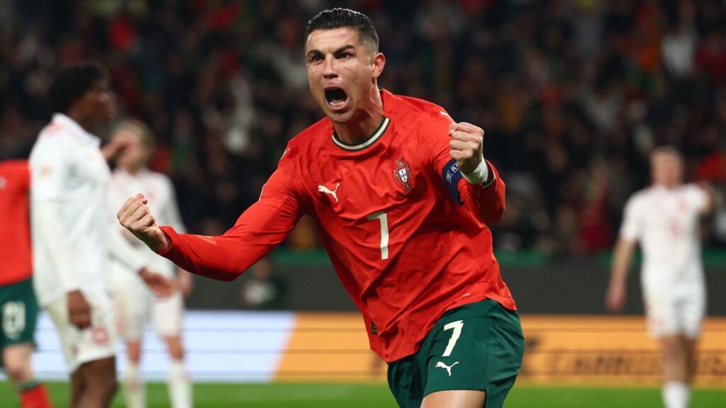 2025-03-23T212003Z_61394974_UP1EL3N1N9EA8_RTRMADP_3_SOCCER-UEFANATIONS-POR-DNK-REPORT--1-_12_37_25_583