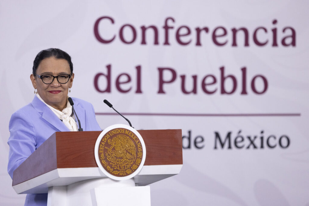 2026-04-17_Conferencia_de_prensa_matutina_-_Palacio_Nacional_02_CRM