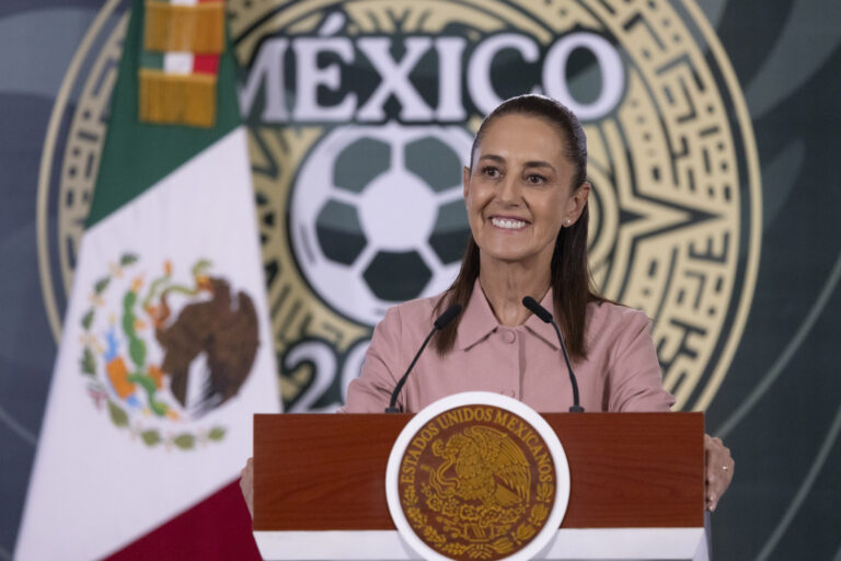 2026-06-11_Conferencia_de_prensa_matutina_-_Palacio_Nacional_01_CRM