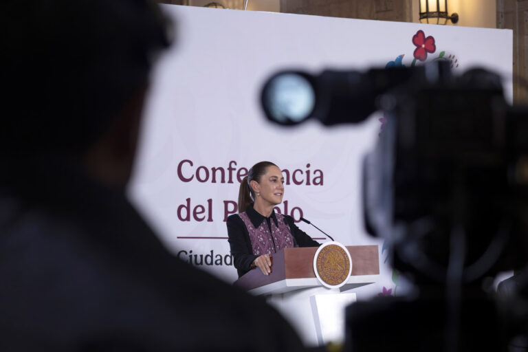 2026-06-23_Conferencia_de_prensa_matutina_-_Palacio_Nacional_14JCB