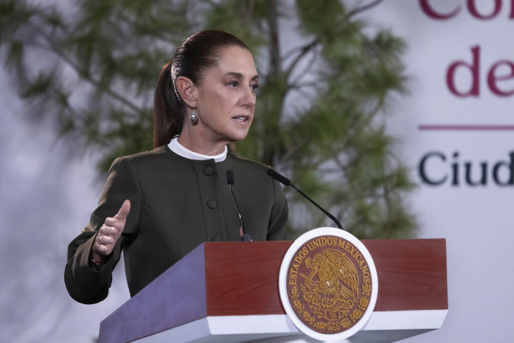 2026-10-14_Conferencia_de_prensa_matutina_-_Palacio_Nacional_04_JCRM