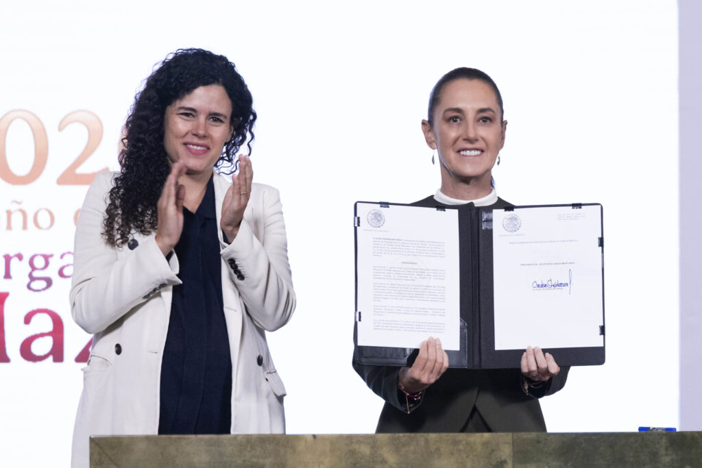2026-10-14_Conferencia_de_prensa_matutina_-_Palacio_Nacional_07_JCRM